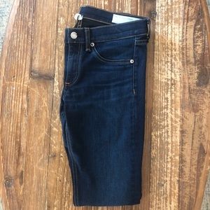 “Rag & Bone” Dark Wash Skinny Jeans (Women’s Size: 28)